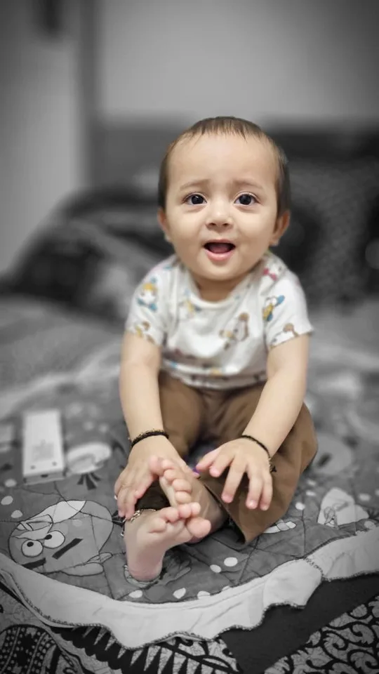 Original everyday baby photo